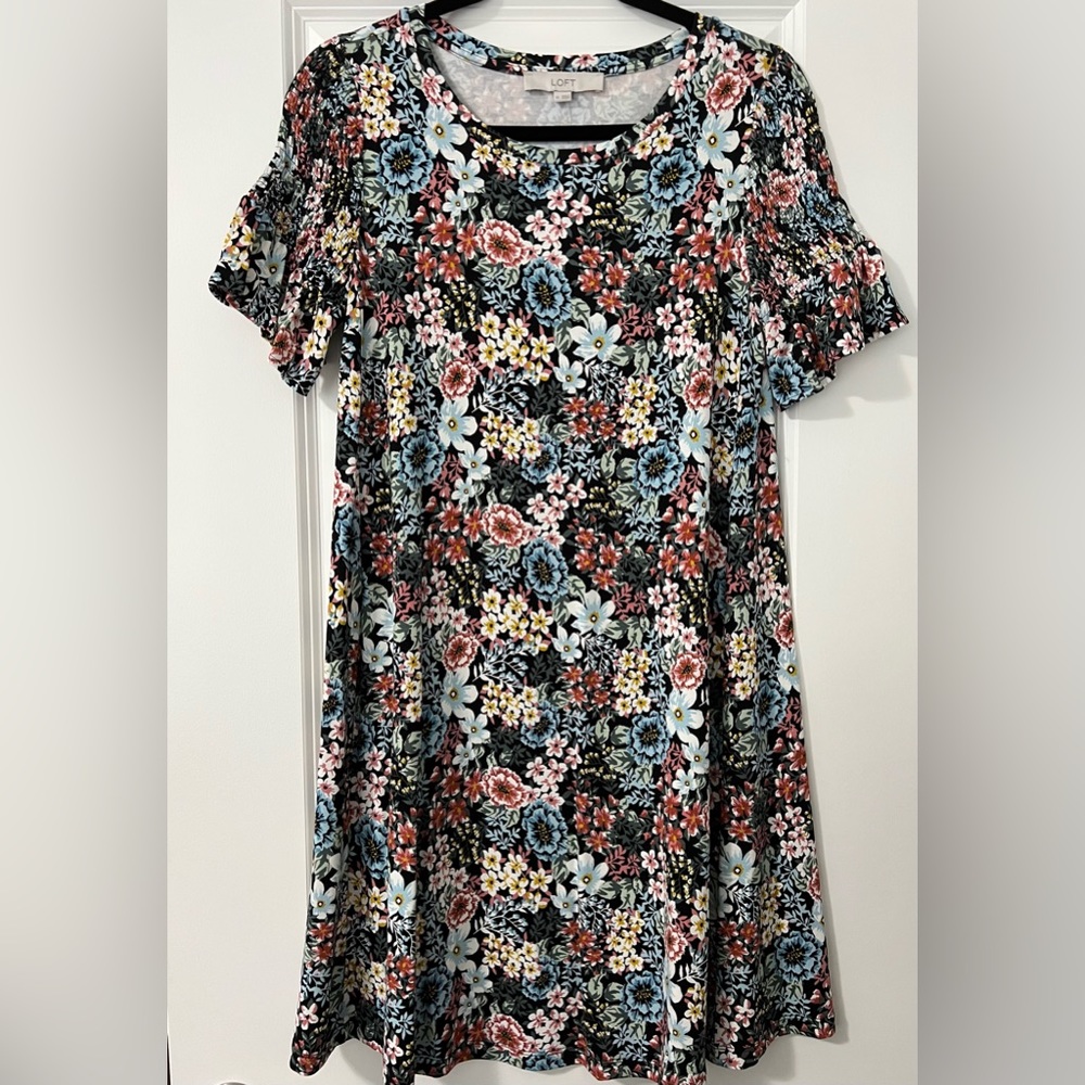 NWT LOFT Floral Dress (XS)